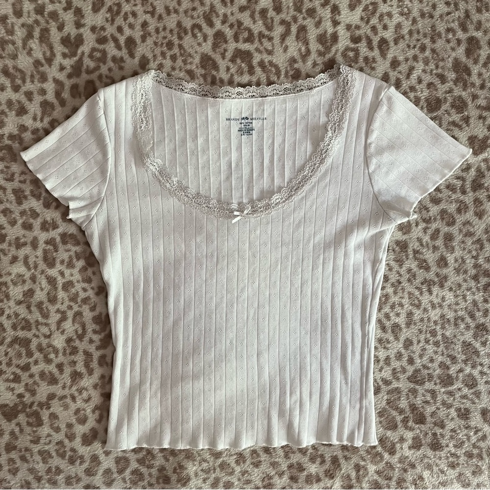 Brandy Melville White Lace Trim Crop Top